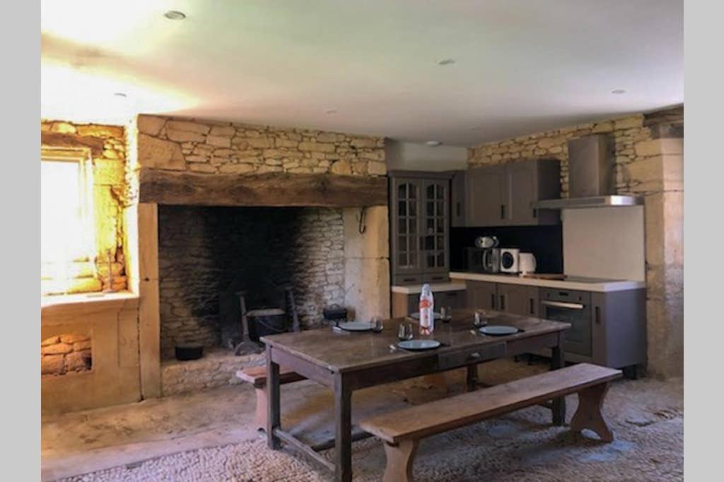 Chez Renou Et Prosperou Maison Typique Du Sarladait Saint-Genies エクステリア 写真
