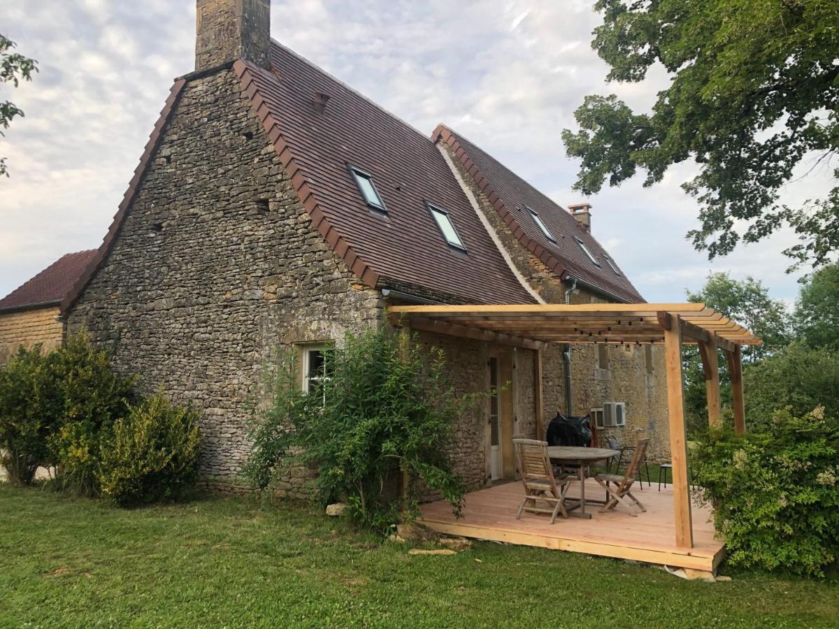 Chez Renou Et Prosperou Maison Typique Du Sarladait Saint-Genies エクステリア 写真